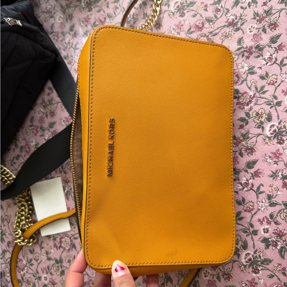 Michael Kors Saffron Crossbody Bag
